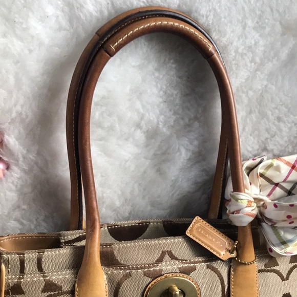 COACH Madeline 12463 tan Signature fabric satchel - Picture 13 of 17